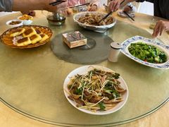 -鲤鱼塘农家山庄