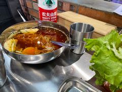-马路牙子烧烤音乐酒馆(望京店)