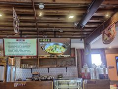 -隔壁老王·家常云南菜(花巷店)