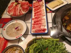 -喜悦小串丹东小黄牛海鲜烧烤大排档(民主广场店)