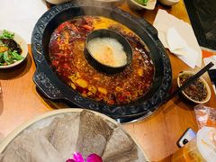 -舒家大院重庆老火锅(纪念塔店)