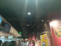 -中百仓储超市有限公司(越秀星汇维港店)