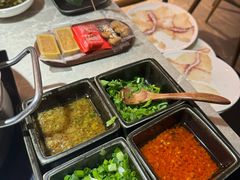 -丽江龙继斑鱼庄(罗宾森购物广场店)