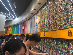 -m豆巧克力世界(上海世茂广场店)