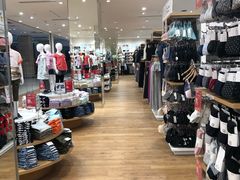 -优衣库(邢台世贸天街店)