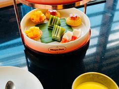 -亚龙湾喜来登·美景台大堂吧