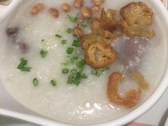 -新大咀港式茶餐厅(宝山万达店)