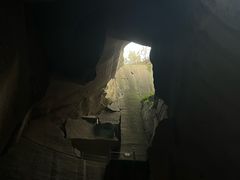 -伍山海滨石窟