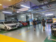 -奉贤宝龙城市广场·停车场