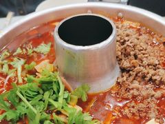 -碰湘地·鲜切牛肉麻辣烫(新世纪家园店)