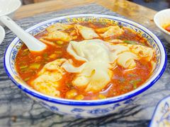 红汤抄手-西月城谭豆花(春熙路店)
