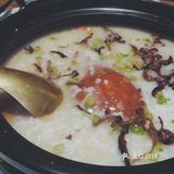 桌上粥是鲜香粥  眼前人是心上人