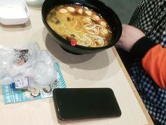 -灵芝妹子海鲜米线(劳动公园店)