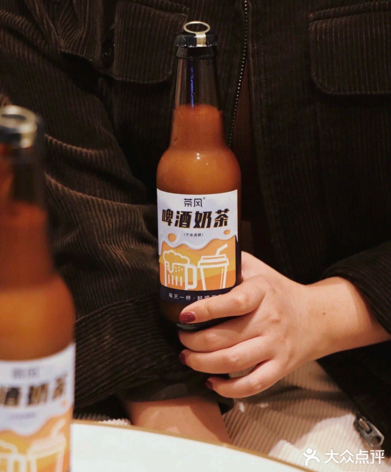 青岛｜奶茶装进酒瓶里[啤酒]喝奶茶也可以干杯啦❗️ 