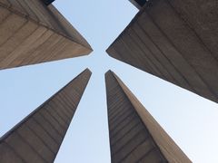 -唐山抗震纪念碑广场