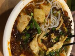 -水平有限螺蛳粉(宏达大厦店)