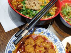 -爆炸头阿姨小四川正宗川味小吃(无任何分店)