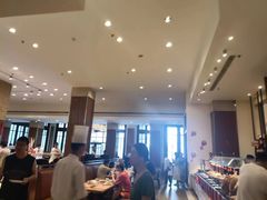 -亚龙湾希尔顿自助餐厅·海鲜·烧烤·沙滩BBQ·现场乐队