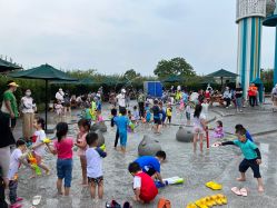 -季高兔窝窝亲子园(上海薰衣草公园店)