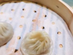 -龍堂蟹黄小笼包(德思勤四季汇店)