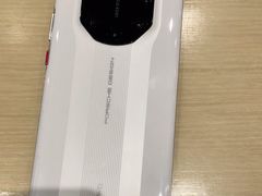 -华为授权体验店(中山公园来福士)