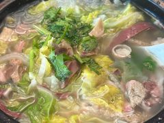 -闫家驴肉老店(华电一校店)