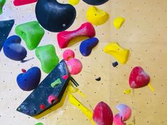 -问山MountQuest攀岩馆