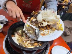 -菌之家·专业纯野生菌火锅·特色炒菌