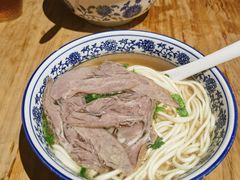 -嘻小北·兰州清汤牛肉面(太平洋森活天地店)