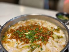 -德林酸菜鱼火锅(南丹店)