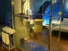 -天鹅恋主题酒店(光谷广场步行街店)