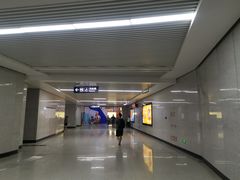 -螃蟹岬(地铁站)