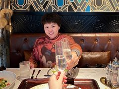 -Mogul Eatery·大亨餐酒馆