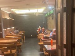 -万记麻辣烫国展总店