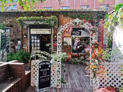 -秘密小花园(第三中学店)