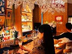 -THE OLD HOUSE酒吧