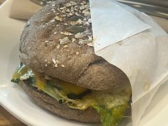 -星巴克臻选(深圳龙华红山天虹店)