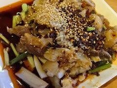 拌剔骨肉-朱大嘴肥肠血旺(福字街店)