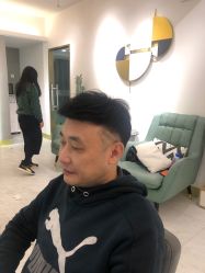 -发饰美男士增发补发假发定制店