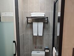 -闲隅江景艺术酒店(解放碑洪崖洞总店)
