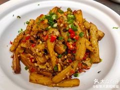 -绿草地·湘菜(7mall店)