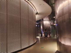 -涨巢·潮玩水疗局