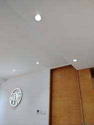 -HEYAN荷妍专业脱毛连锁机构
