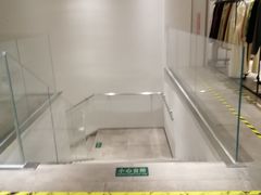 -URBAN REVIVO(大信新都汇店)