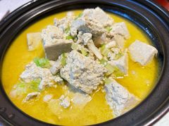 -阿瓦山寨·湘菜现炒·剁椒鱼头王(咸阳总店)