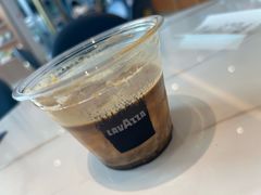-LAVAZZA拉瓦萨咖啡(上海金融街店)