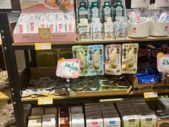 -藏猫猫咖啡主题馆(中央大道店)