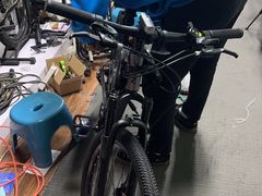 -道路口单车爱瓦士dahon大行