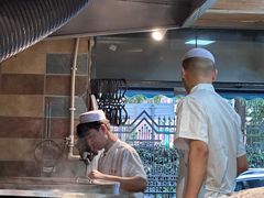 -贯贯吉·清真餐厅(浙江中路店)