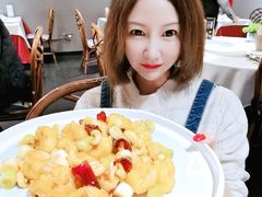 宫爆虾球-小河盐帮·私家菜·烤鸭(三元桥·霄云路店)